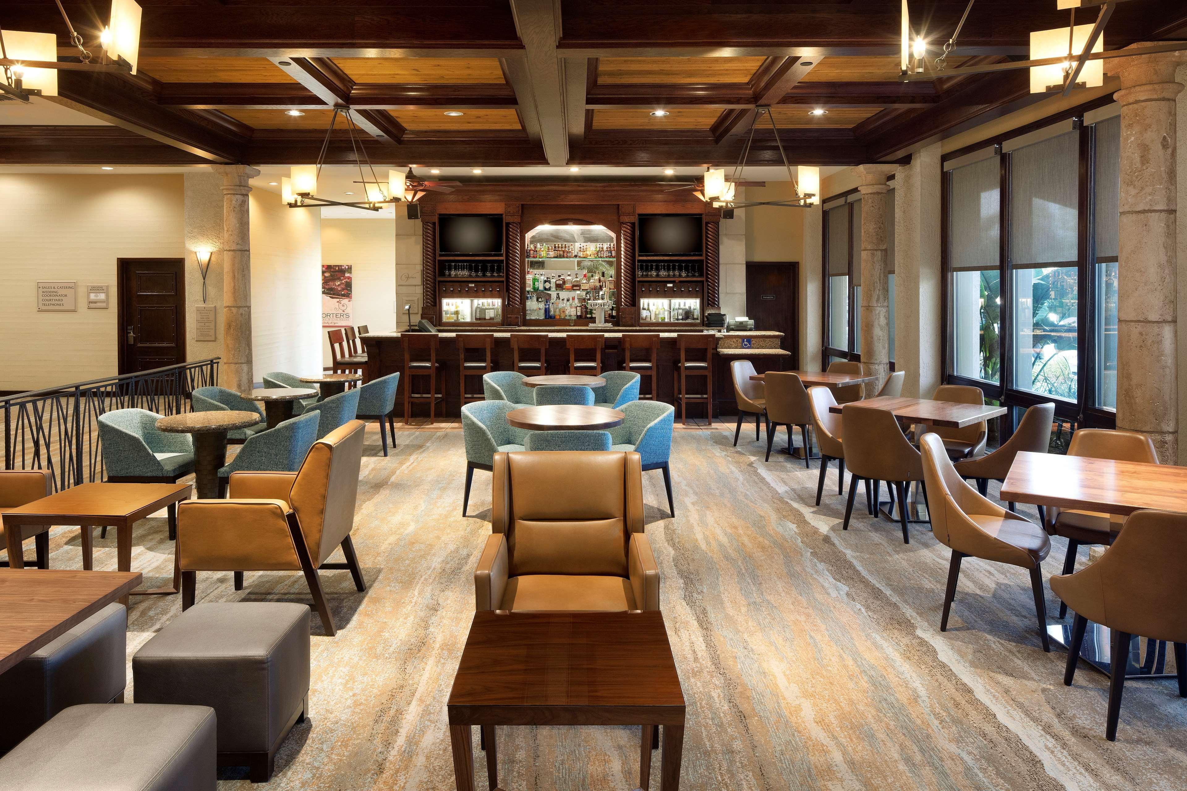 Doubletree By Hilton Airport Hotel 4*