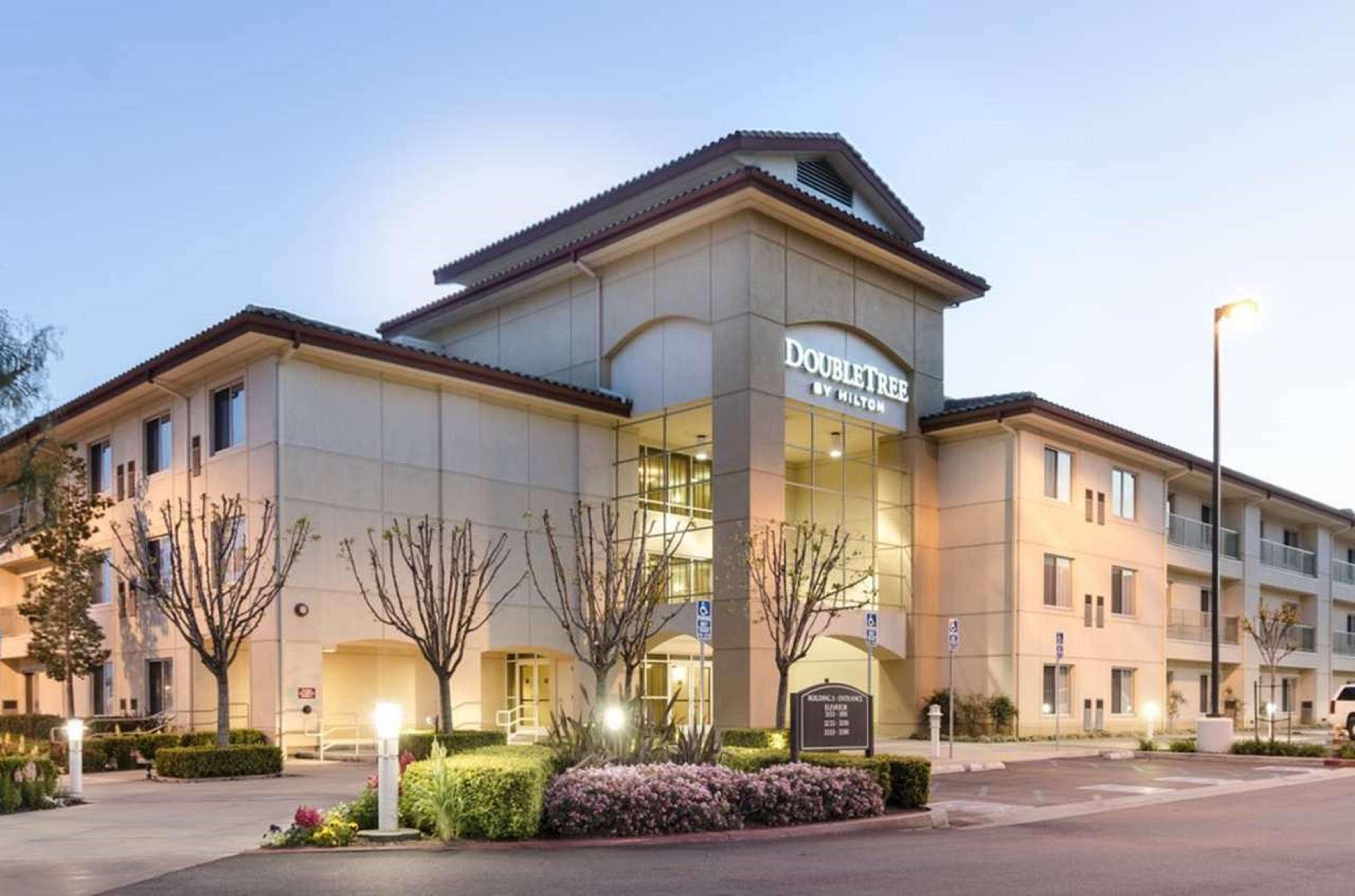 Hotel Doubletree By Hilton Airport 4*