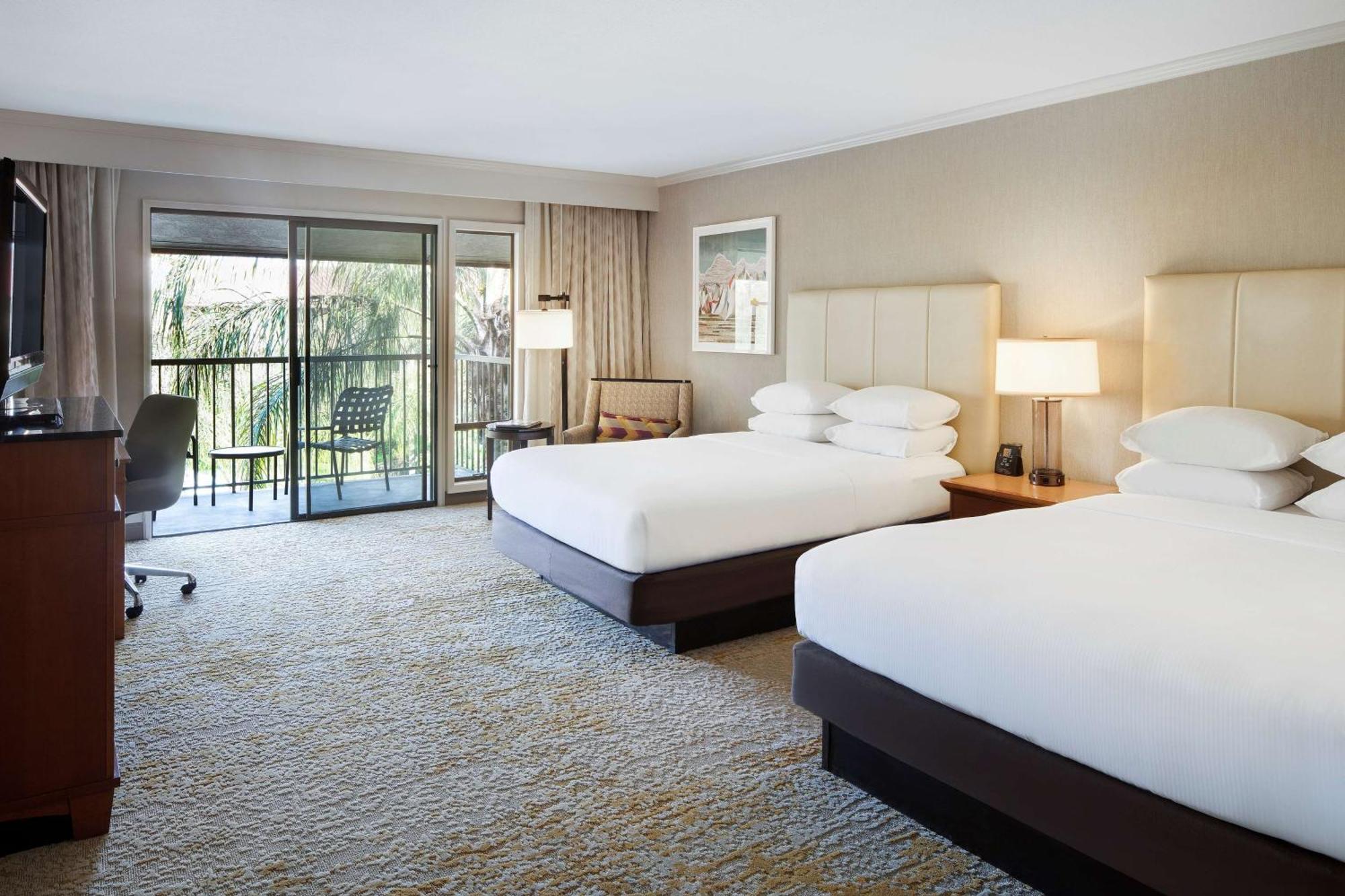 Doubletree By Hilton Airport 4* Ontario