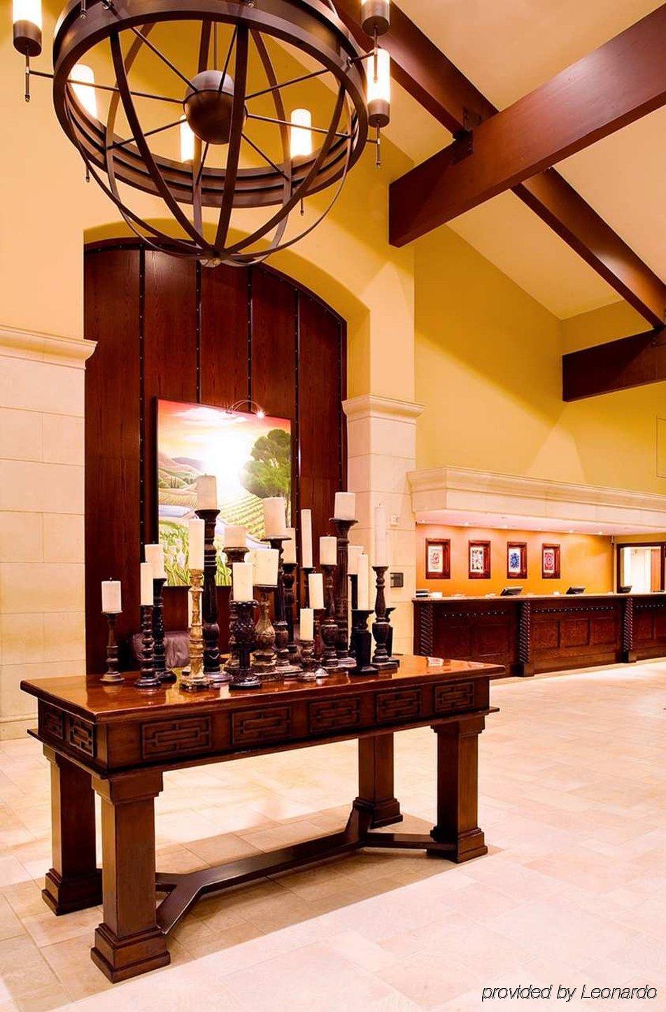 Doubletree By Hilton Airport Ontario