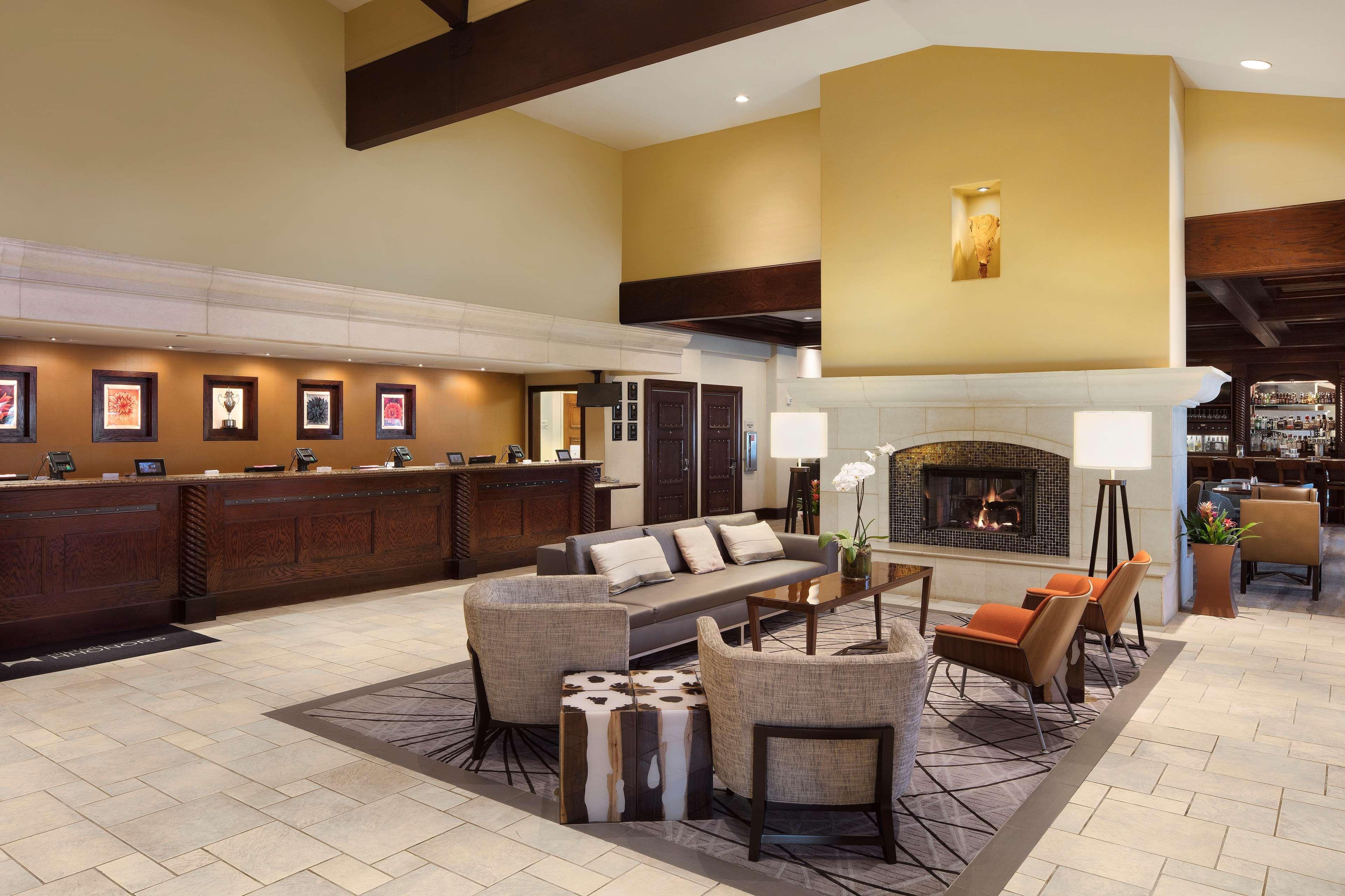 Hotel Doubletree By Hilton Airport