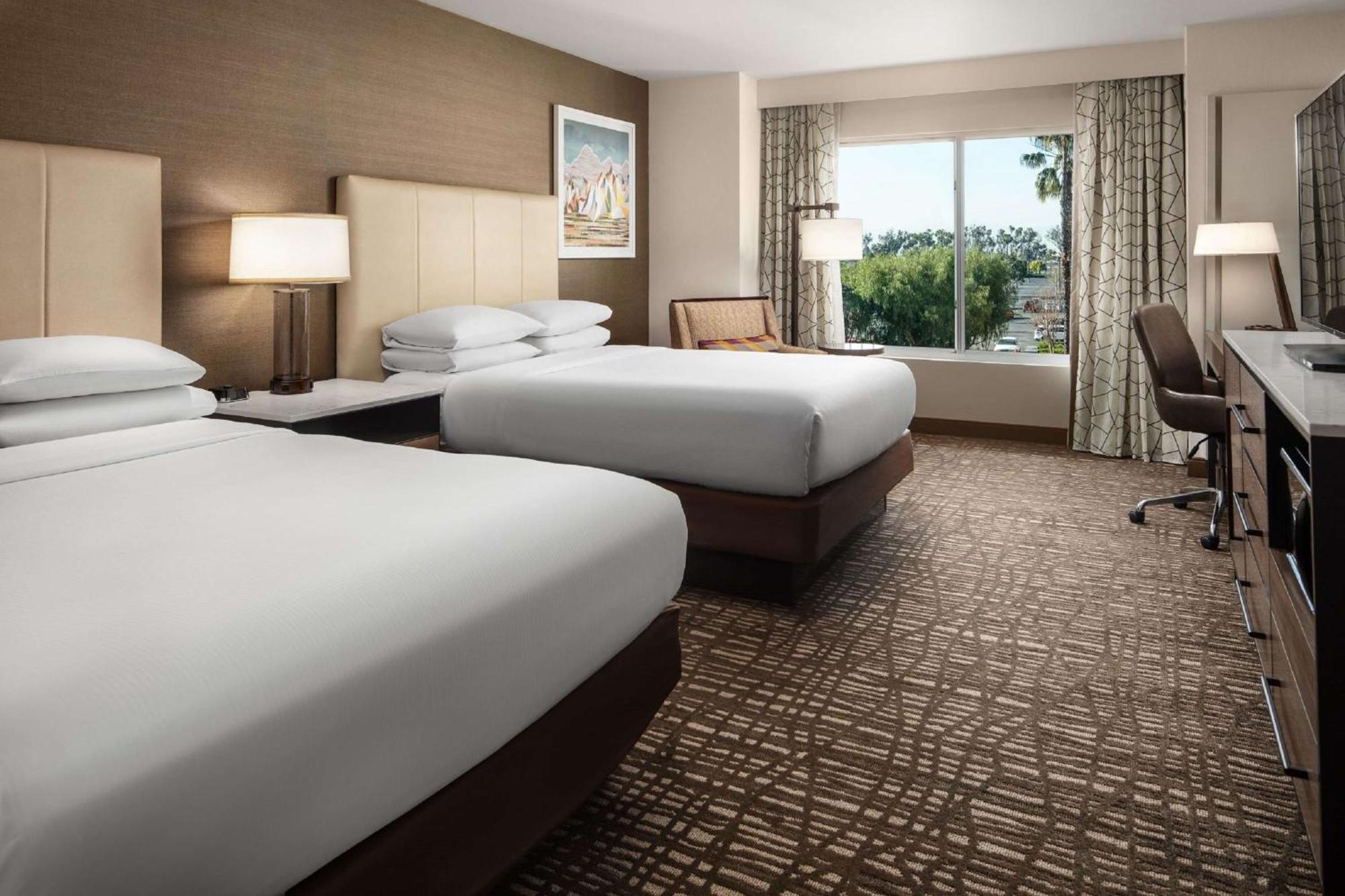 Hotel Doubletree By Hilton Airport Ontario