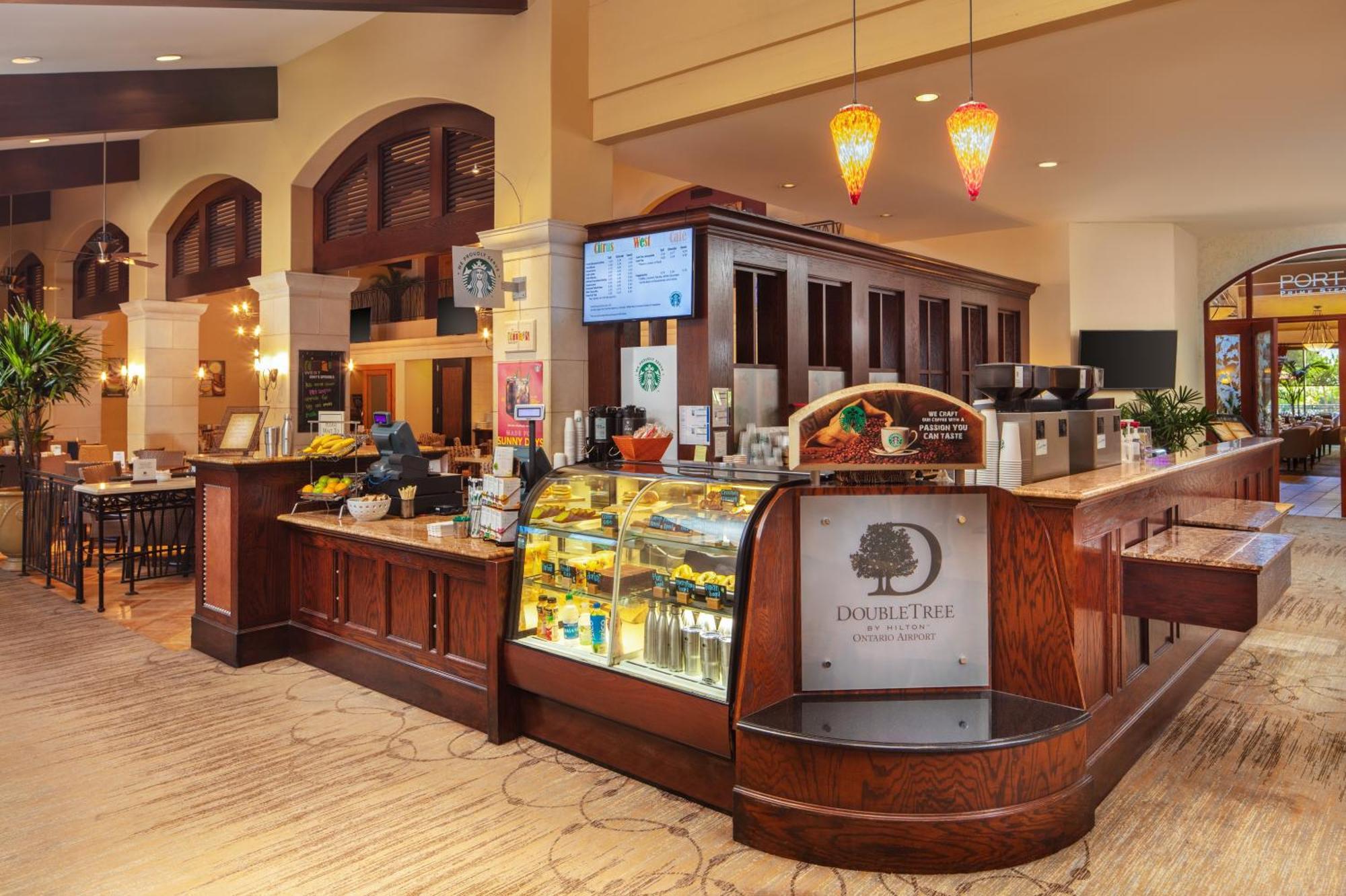 Doubletree By Hilton Airport 4*